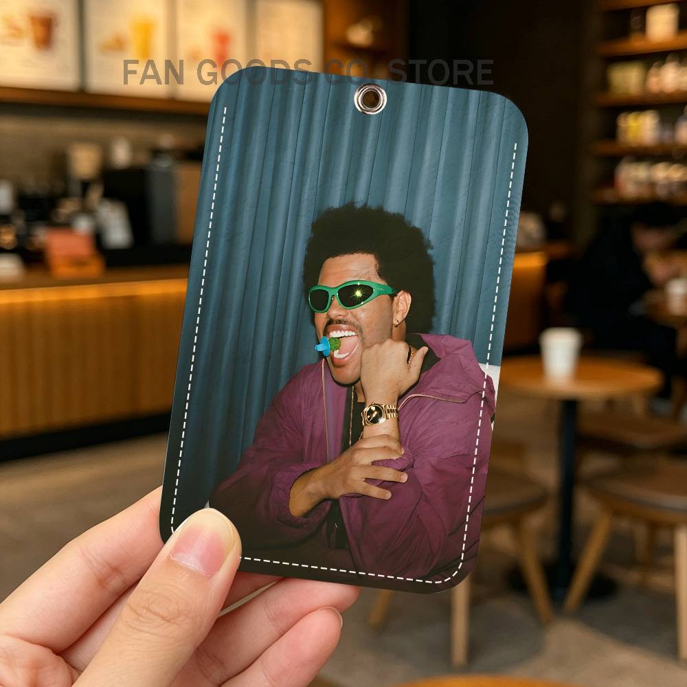 Singer The W-Weeknd PU Leather - Airtag Holder Case avis et prix
