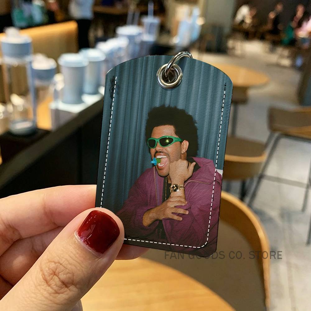 Singer The W-Weeknd PU Leather - Airtag Holder Case avis et prix